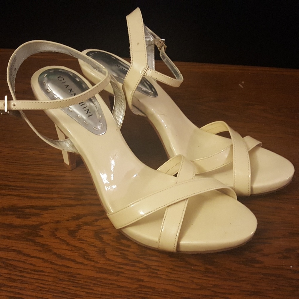 GIANNI BINI Cream Strap High Heels Aztec 9m